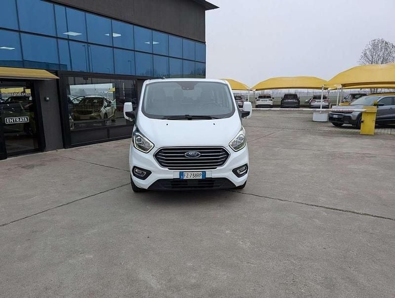 Usata Ford Tourneo Trend 131 CV (96 kW) 2019 Bianco Monovolume