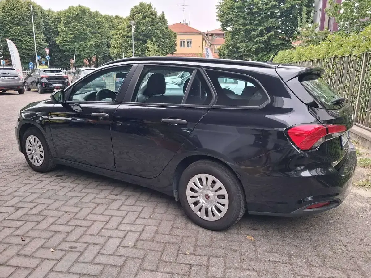 Usata Fiat Tipo 95 CV (69 kW) 2016 Blu/azzurro Station wagon