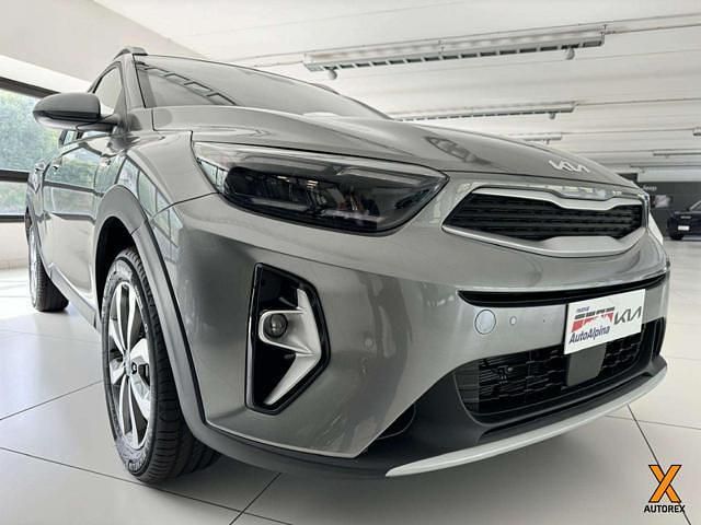 Usata Kia Stonic Urban 99 CV (72 kW) 2024 Grigio scuro SUV
