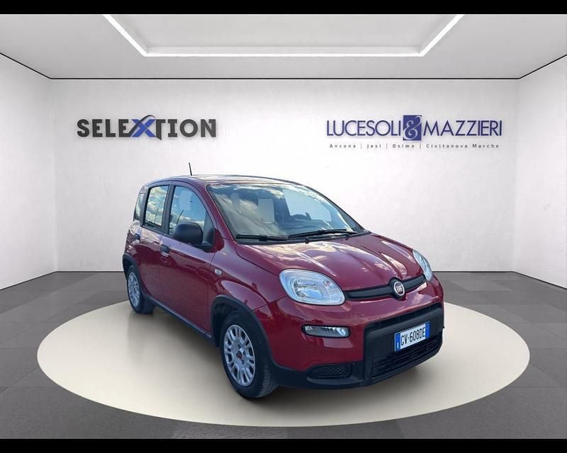 Usata Fiat Panda 70 CV (51 kW) 2024 Rosso Utilitaria