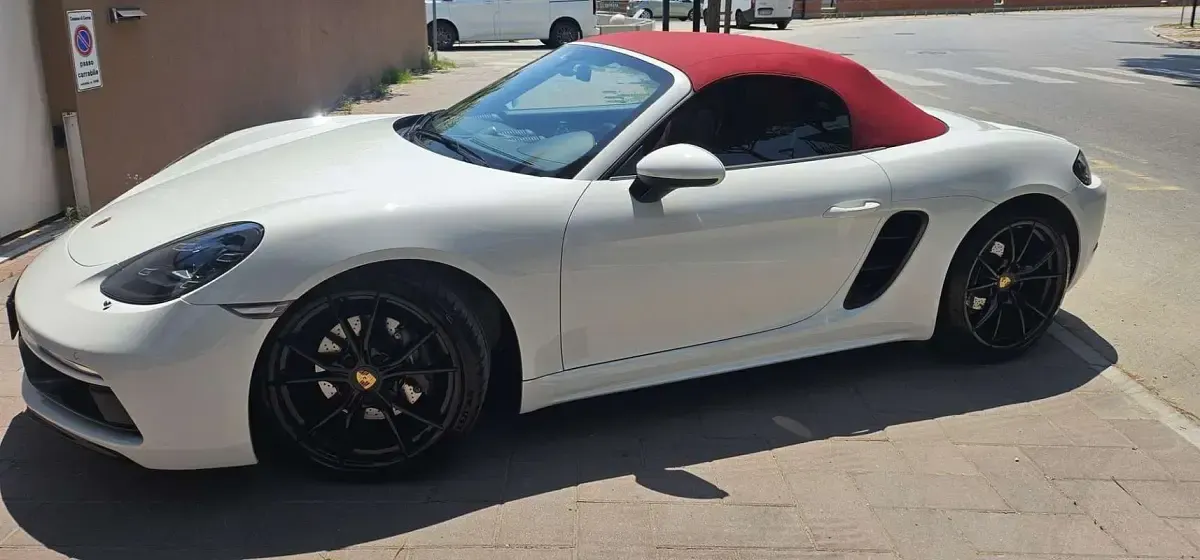 Usata Porsche 718 Edition 299 CV (219 kW) 2024 Cabrio