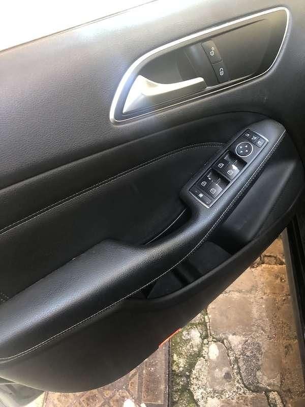 Usata Mercedes B200 Executive 156 CV (114 kW) 2015 Monovolume