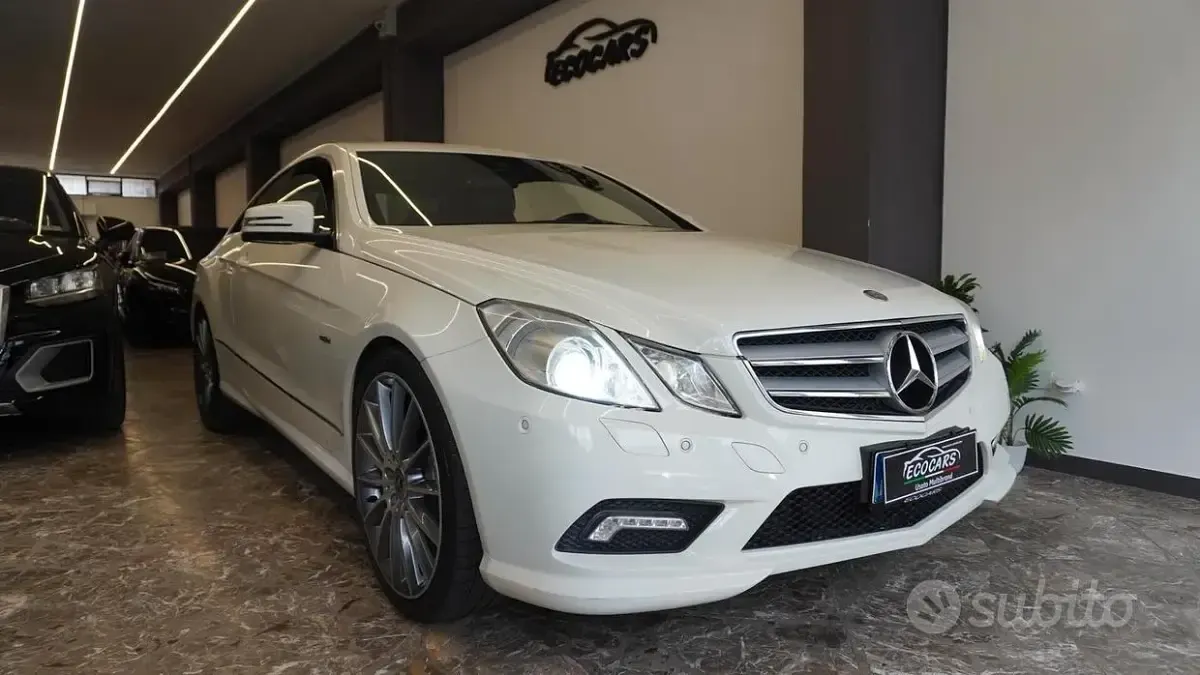 Usata Mercedes E250 Avantgarde 204 CV (150 kW) 2011 Bianco Coupé