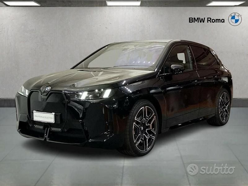 Black sapphire metallic Usata 2024 BMW iX Comfort Edition SUV | 85.890 € (Buon prezzo) - Immagine 1/3