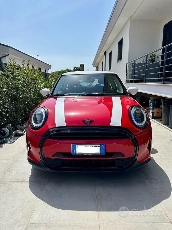 Rosso Usata 2022 Mini Cooper Due volumi | 24.900 € (Cara) - Immagine 1/4