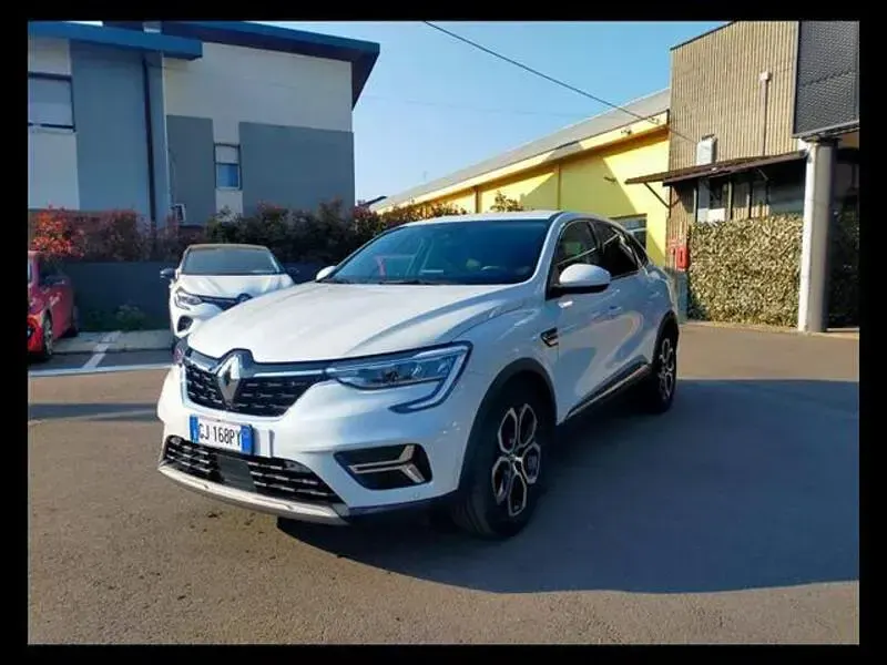 Usata Renault Arkana Intens 145 CV (106 kW) 2022 Bianco perla SUV