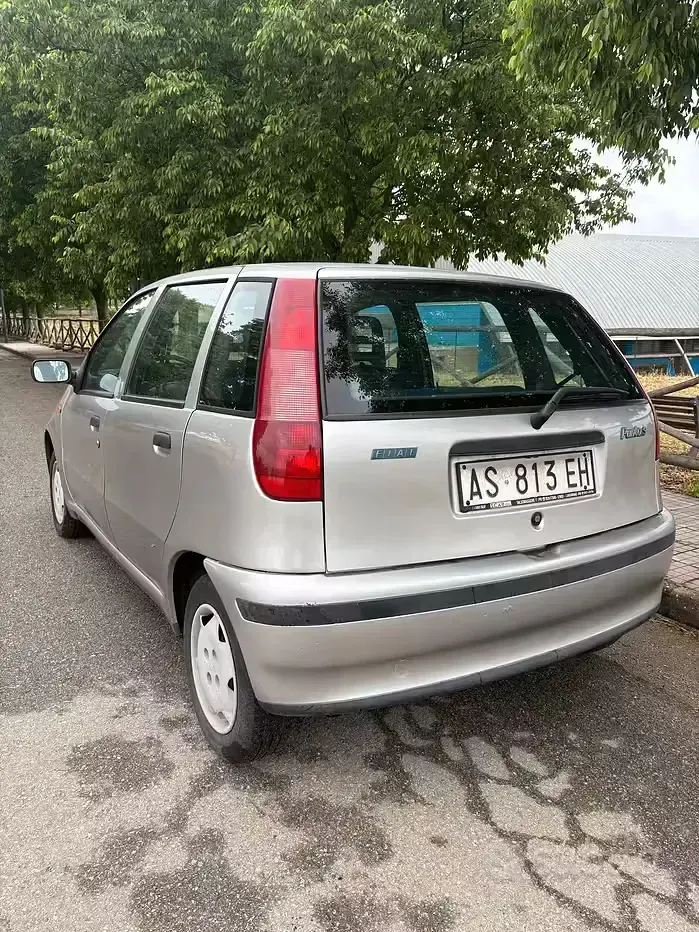 Usata Fiat Punto 60 CV (44 kW) 1998 Berlina