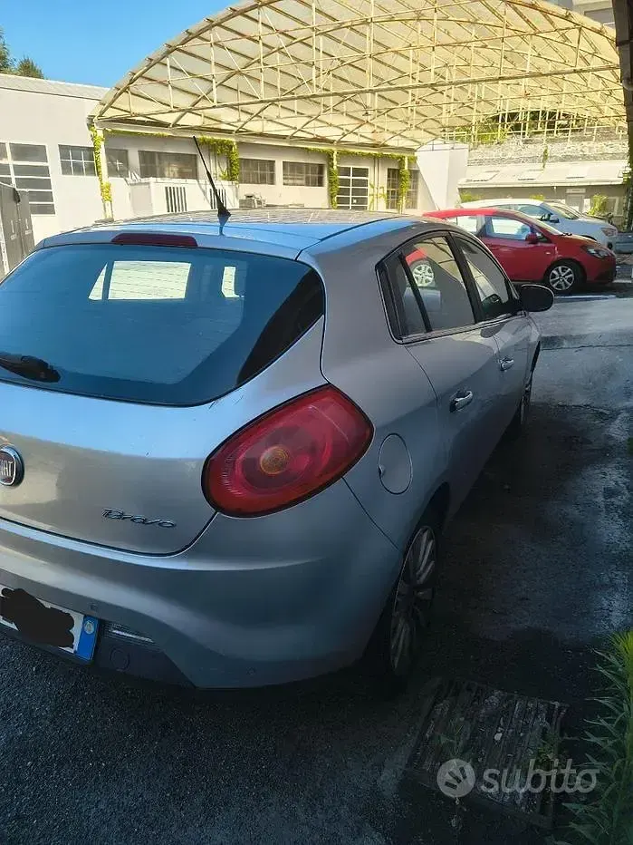 Usata Fiat Bravo Emotion 105 CV (77 kW) 2009 Grigio Utilitaria