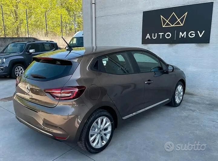 Occasion Renault Clio V Intens 75 PK (55 kW) 2020 Bruin Sedan