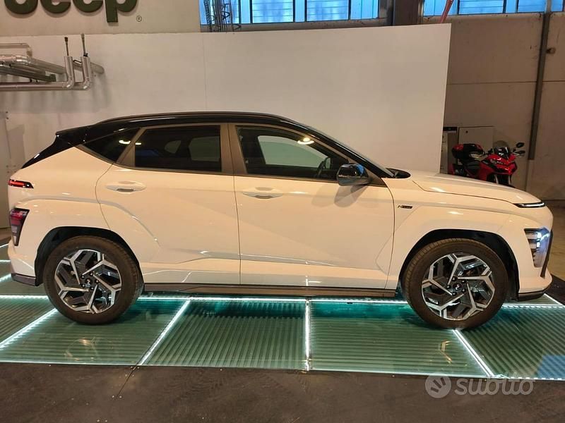Usata Hyundai Kona N Line 105 CV (77 kW) 2023 Bianco SUV