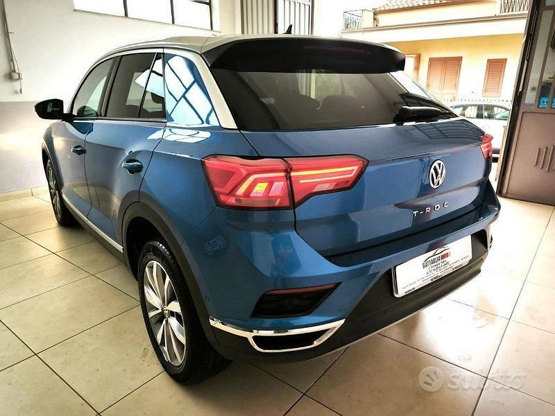 Usata VW T-Roc Style 116 CV (85 kW) 2019 Blu SUV
