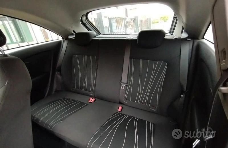 Usata Opel Corsa 85 CV (62 kW) 2010 Grigio Utilitaria