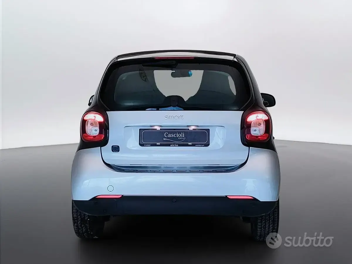 Usata Smart ForTwo Electric Drive Passion 41 kW (56 CV) 2022 Ecabodypanels Berlina