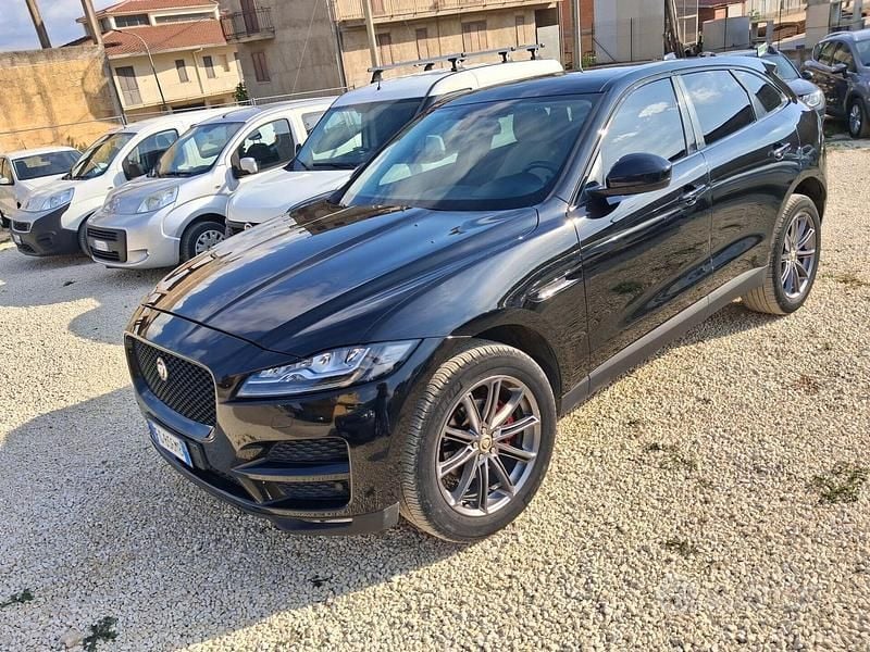 Usata Jaguar F-Pace R-Sport 180 CV (132 kW) 2016 Nero SUV