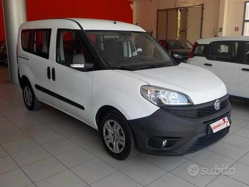 Usata Fiat Doblò 95 CV (69 kW) 2018 Bianco Monovolume