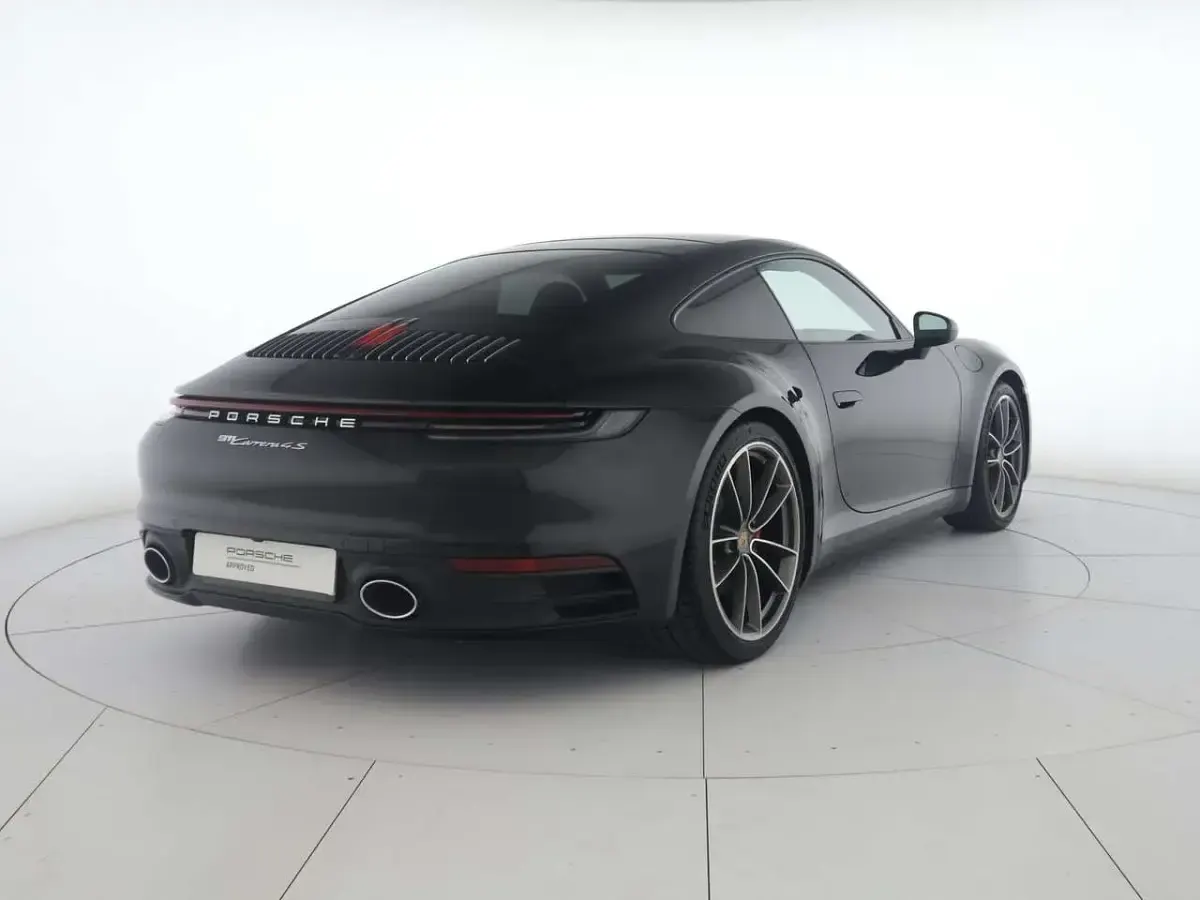 Usata Porsche 911 Carrera 4S 450 CV (330 kW) 2019 2t nero jet metallizzato Coupé
