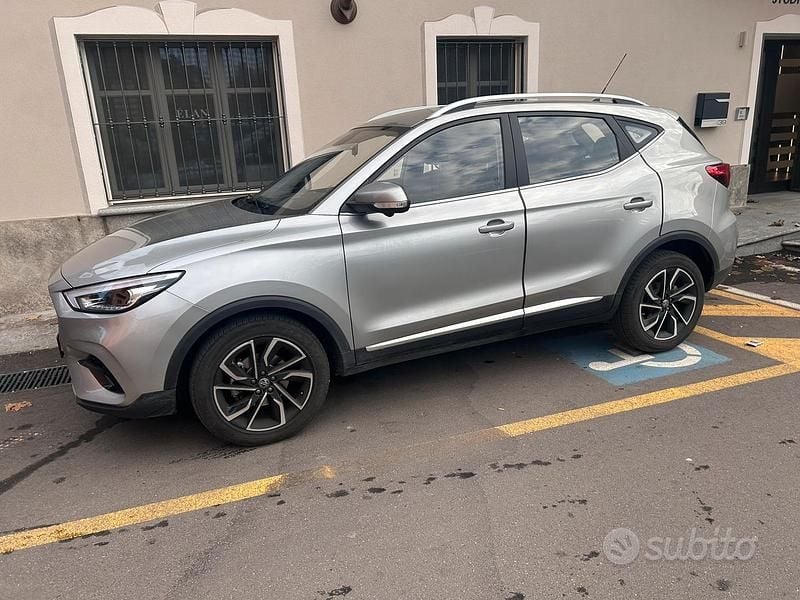 Usata MG 1500 Luxury 106 CV (77 kW) 2024 Grigio Monovolume