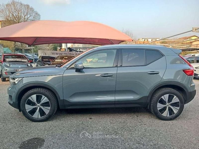 Usata Volvo XC40 Momentum 163 CV (119 kW) 2022 Grigio SUV