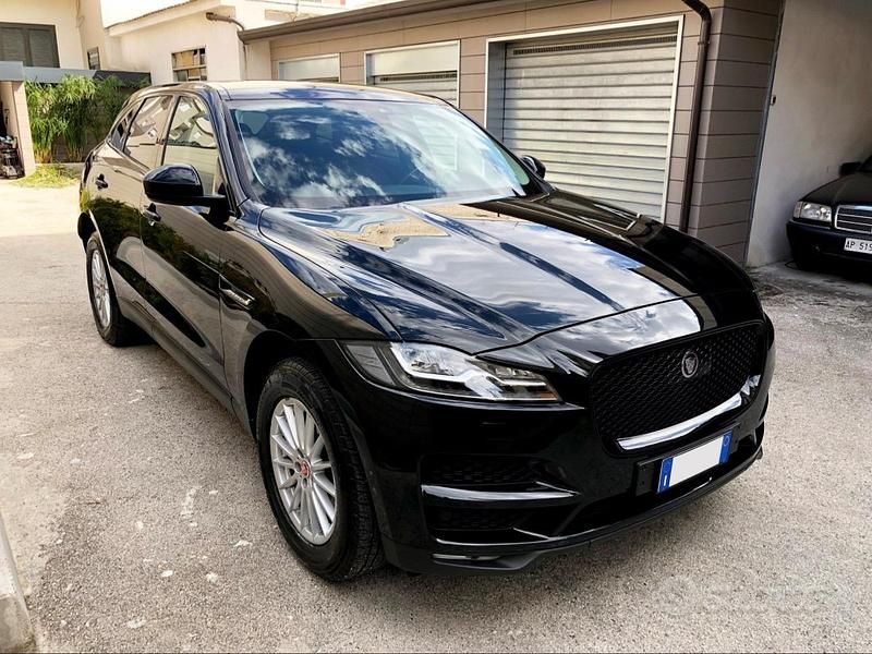 Usata Jaguar F-Pace 180 CV (132 kW) 2018 Nero SUV