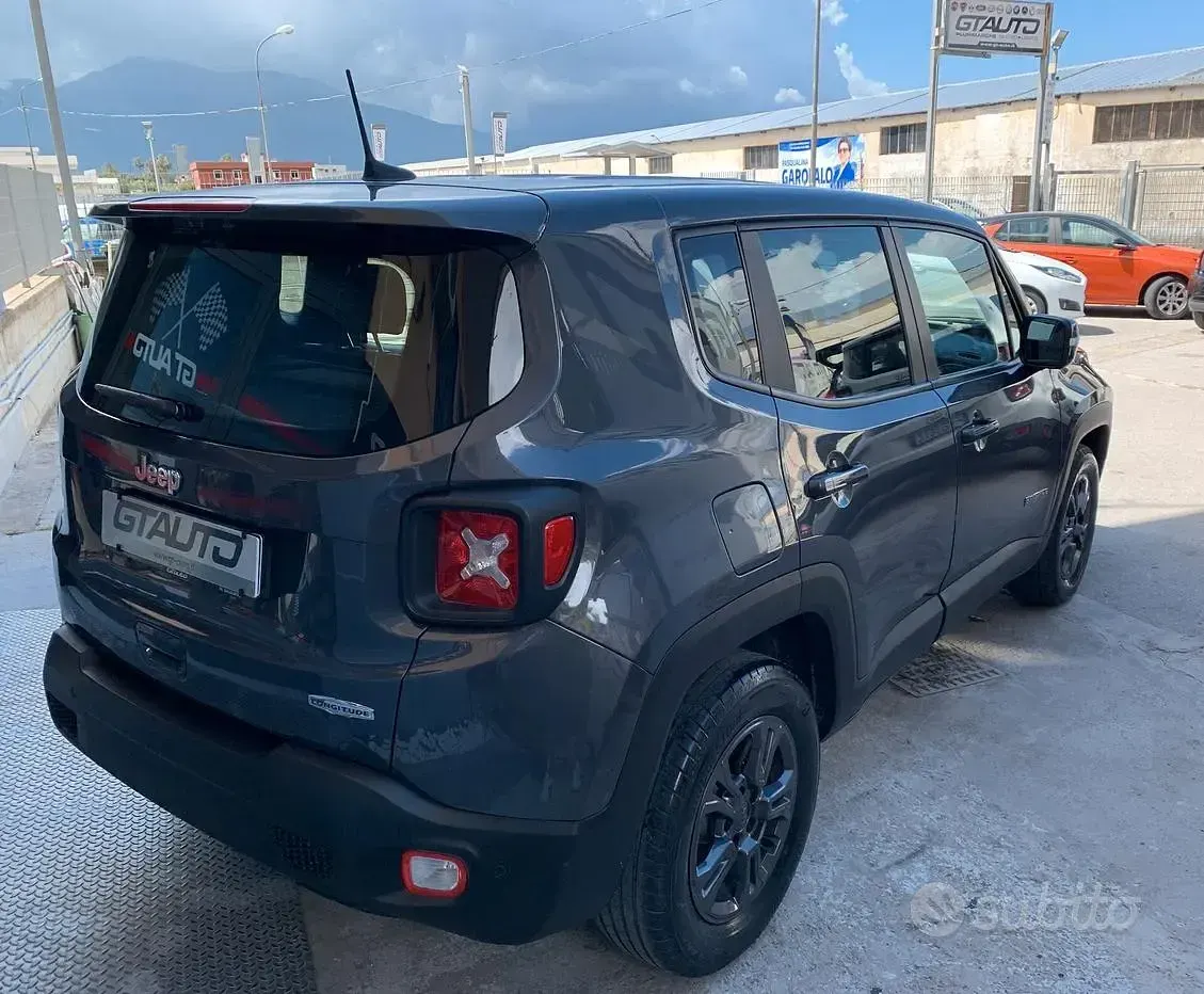 Gebraucht Jeep Renegade Longitude 120 PS (88 kW) 2021 Grau SUV
