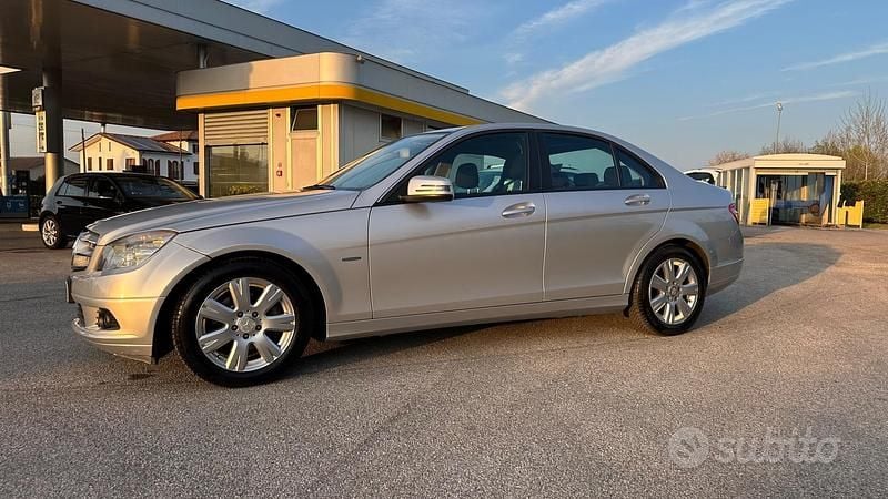 Usata Mercedes C200 Classic 136 CV (100 kW) 2010 Berlina