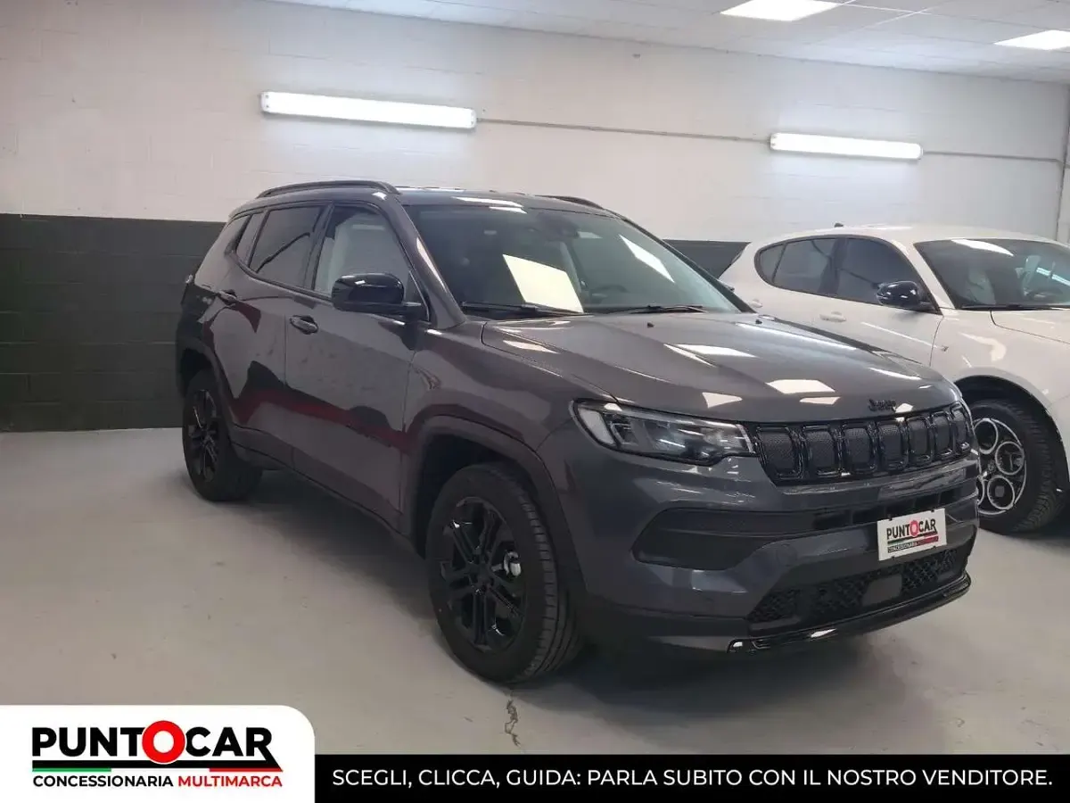 Usata Jeep Compass Night Eagle 131 CV (96 kW) 2023 Grigio SUV