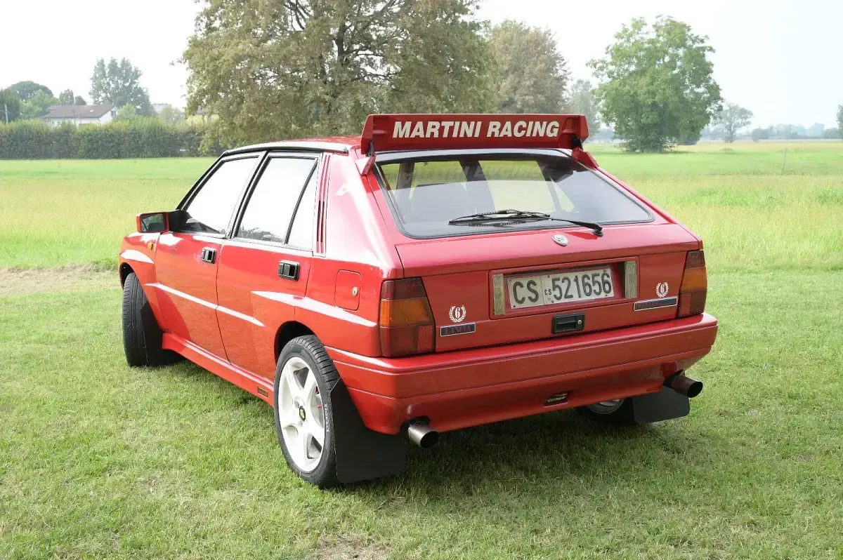 Usata Lancia Delta 177 CV (130 kW) 1992 Rosso Utilitaria