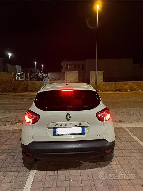 Usata Renault Captur 90 CV (66 kW) 2013 Bianco SUV