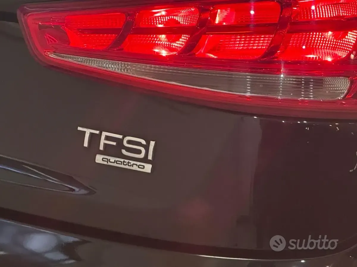Usata Audi Q3 Exclusive 170 CV (125 kW) 2012 Nero SUV