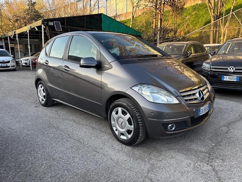Usata Mercedes A160 Elegance 95 CV (69 kW) 2010 Grigio Berlina