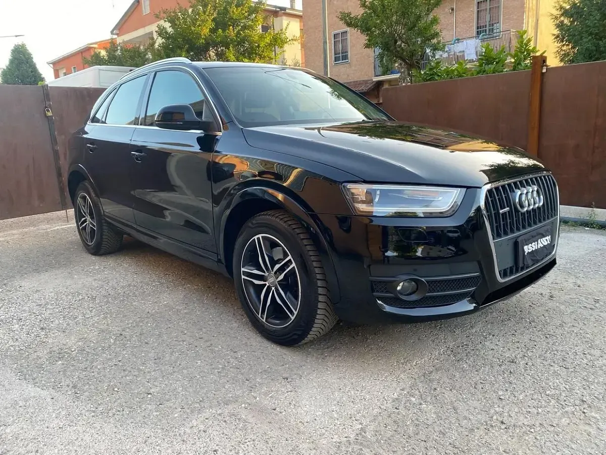 Usata Audi Q3 Advanced 177 CV (130 kW) 2012 Nero SUV