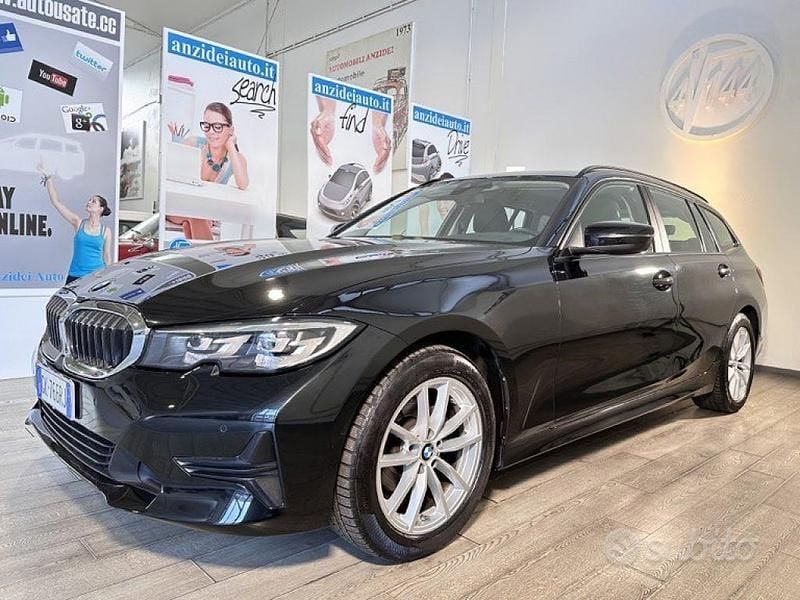 Usata BMW 318 Advantage 150 CV (110 kW) 2022 Nero metallizzato Station wagon