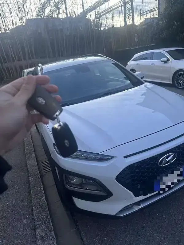 Usata Hyundai Kona Comfort 120 CV (88 kW) 2018 Bianco SUV