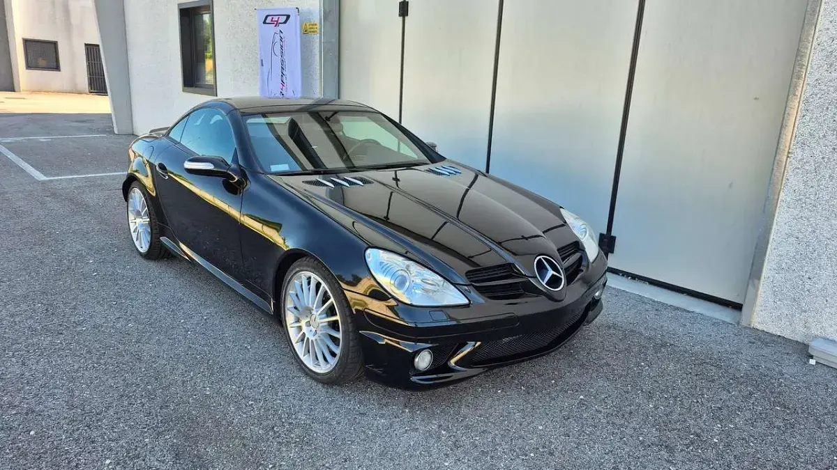 Usata Mercedes SLK55 AMG AMG 360 CV (264 kW) 2006 Nero Cabrio