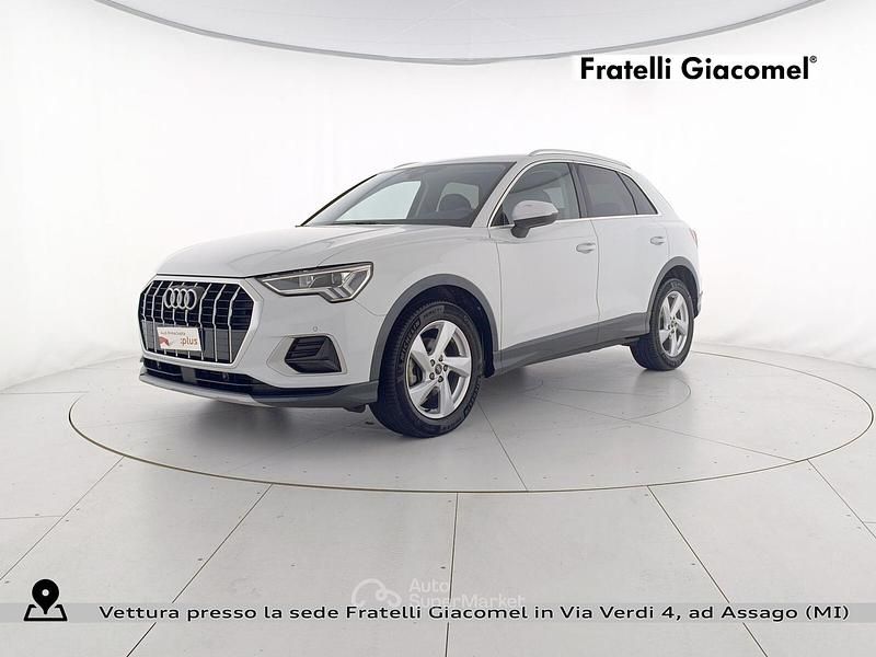 Usata Audi Q3 Advanced 150 CV (110 kW) 2024 Bianco ghiacciaio metallizzato SUV