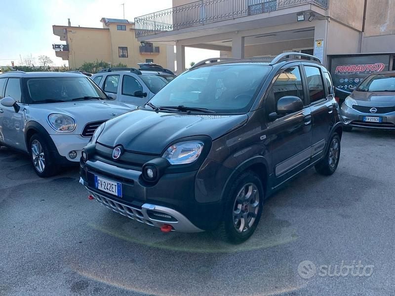 Grigio Usata 2019 Fiat Panda Cross Cross Due volumi | 10.999 € (Buon prezzo) - Immagine 1/4