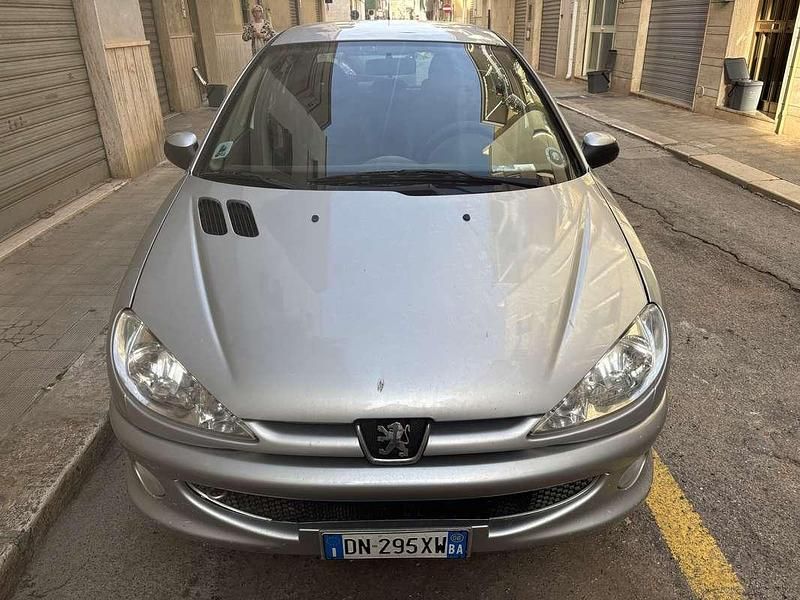 Usata Peugeot 206 75 CV (55 kW) 2008 Berlina