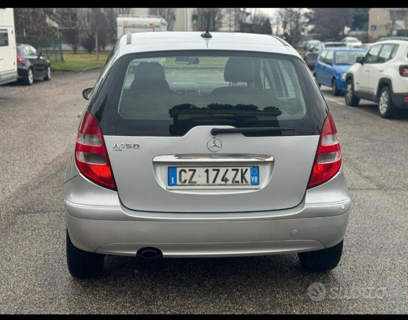 Usata Mercedes A150 Elegance 95 CV (69 kW) 2006 Grigio Utilitaria