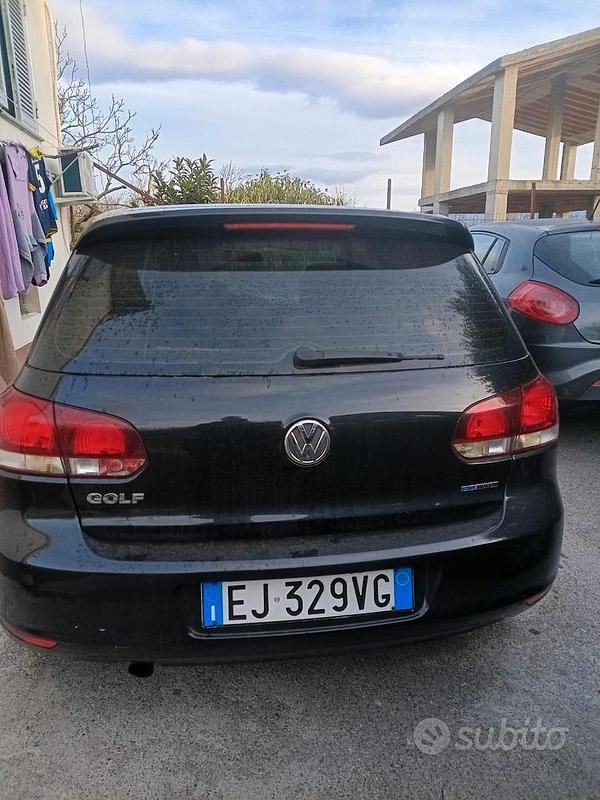 Usata VW Golf VI 105 CV (77 kW) 2011 Nero Utilitaria