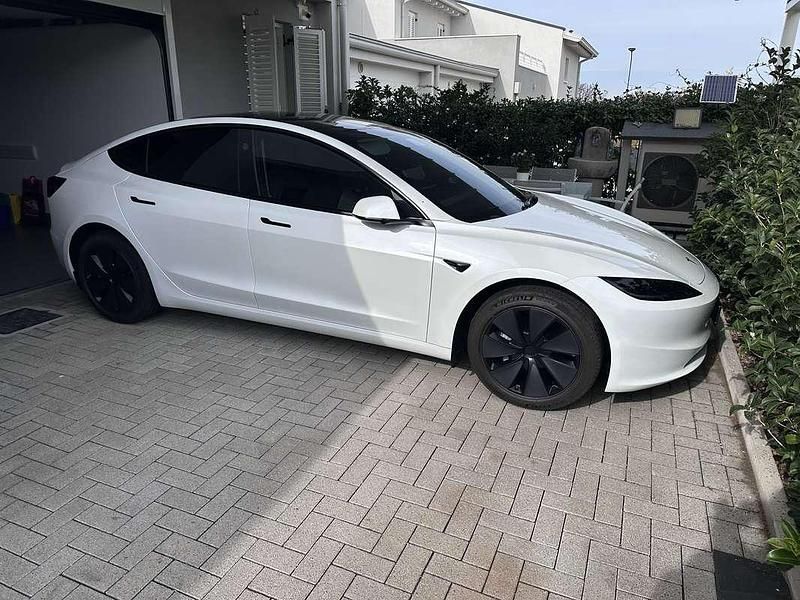 Usata Tesla Model 3 Long Range RWD 235 kW (320 CV) 2025 Berlina