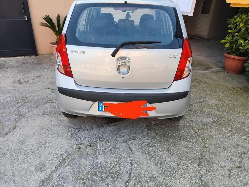 Usata Hyundai i10 66 CV (48 kW) 2010 Grigio Utilitaria