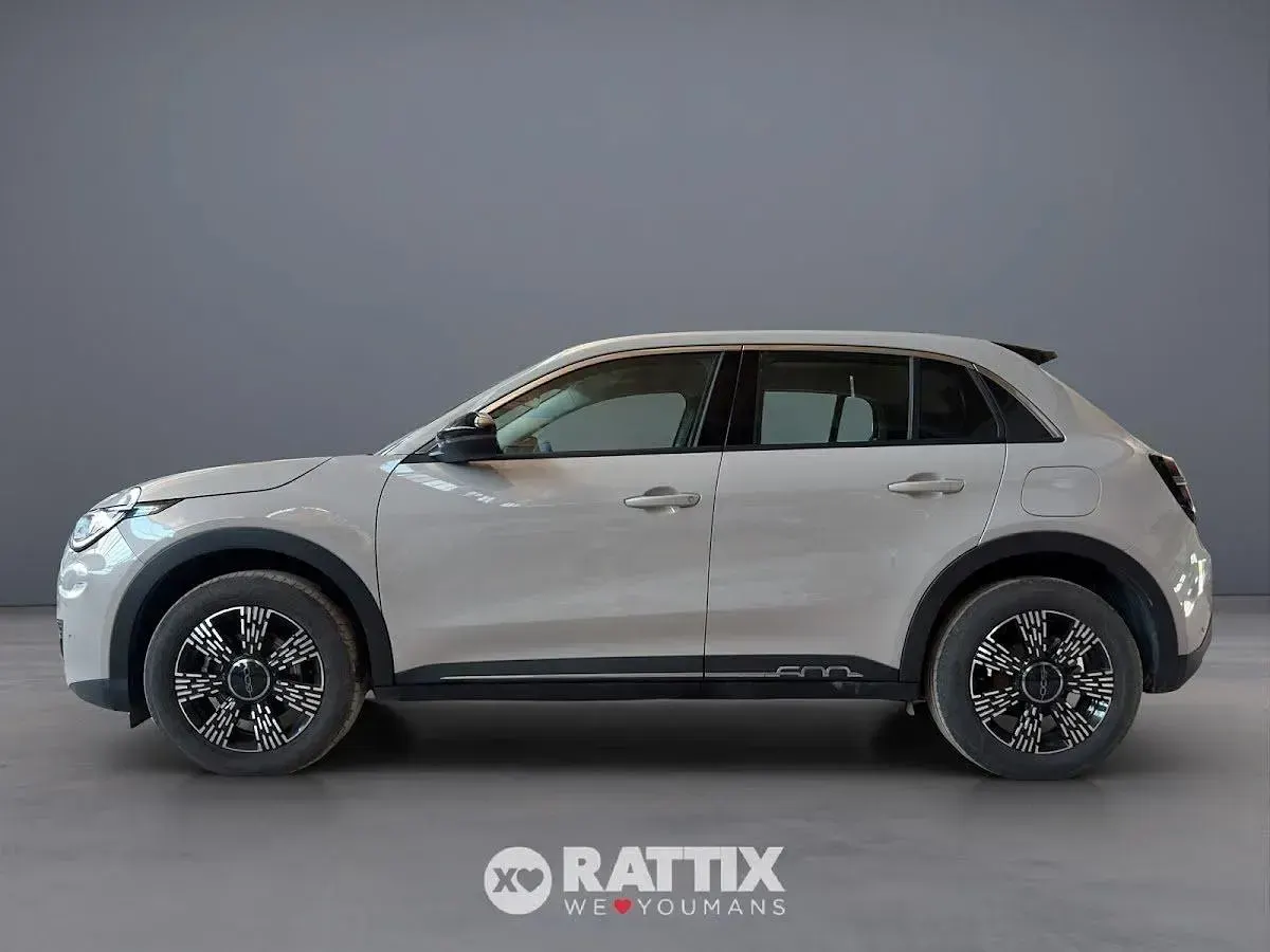 Usata Fiat 600 Pop 135 CV (99 kW) 2025 Beige SUV