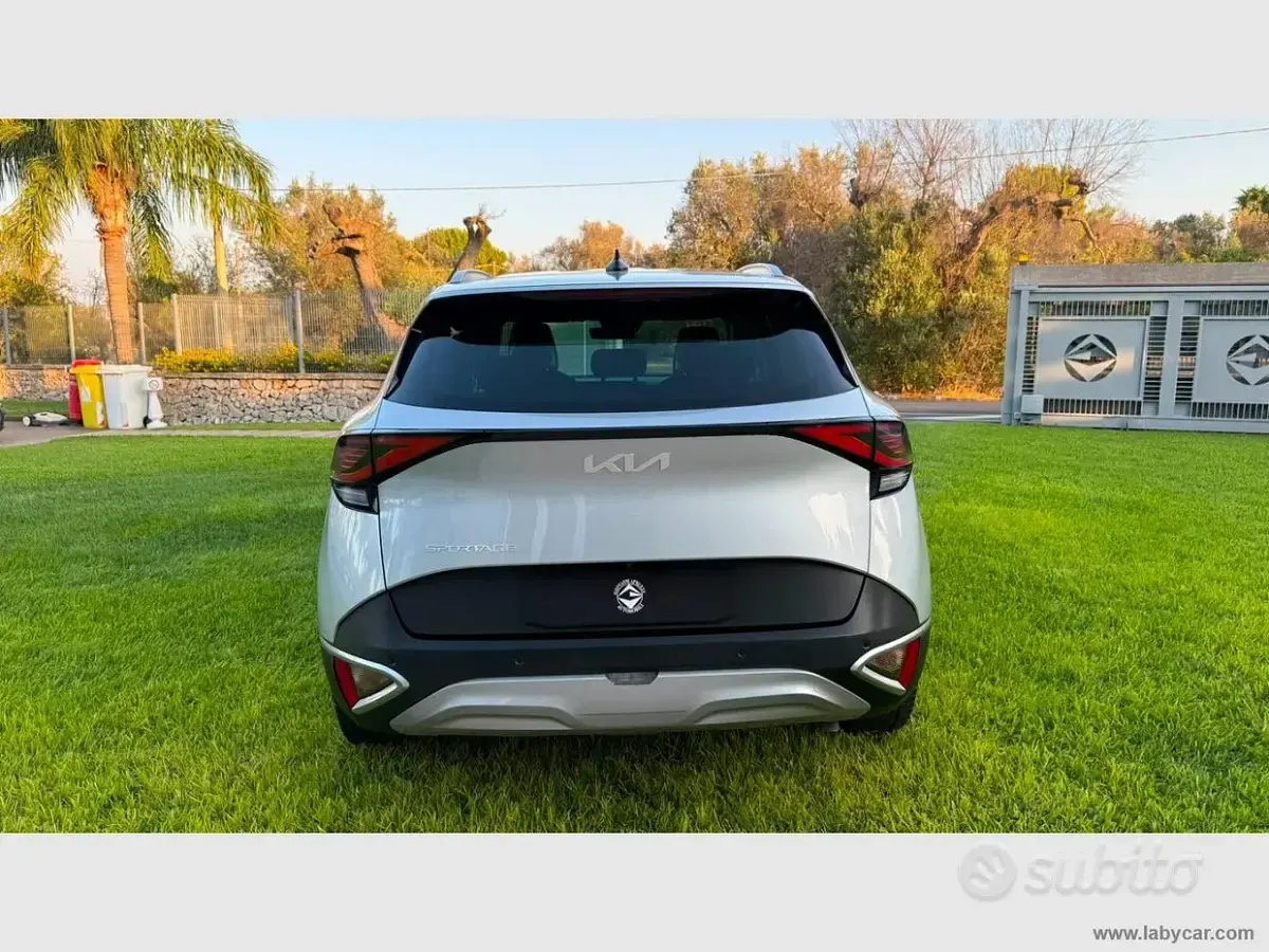 Usata Kia Sportage Style 136 CV (100 kW) 2023 Grigio SUV