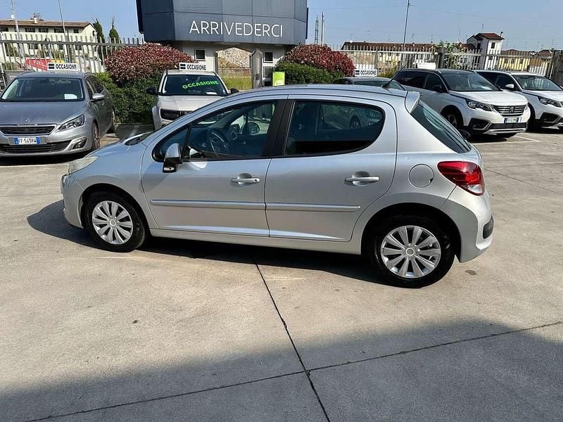 Usata Peugeot 207 Access 73 CV (53 kW) 2012 Argento Berlina