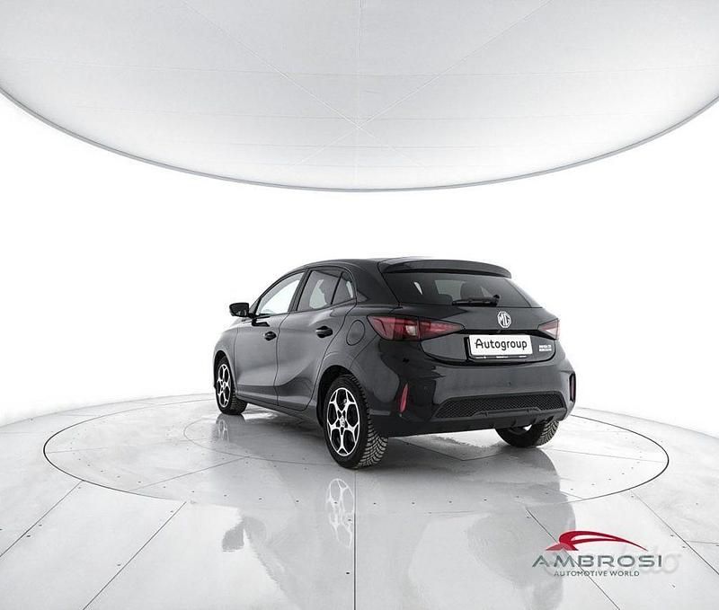 Usata MG MG3 Luxury 194 CV (142 kW) 2024 Nero Utilitaria