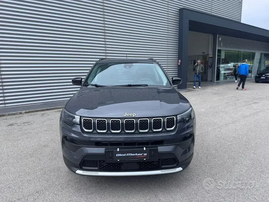 Usata Jeep Compass Limited 131 CV (96 kW) 2022 Grigio SUV