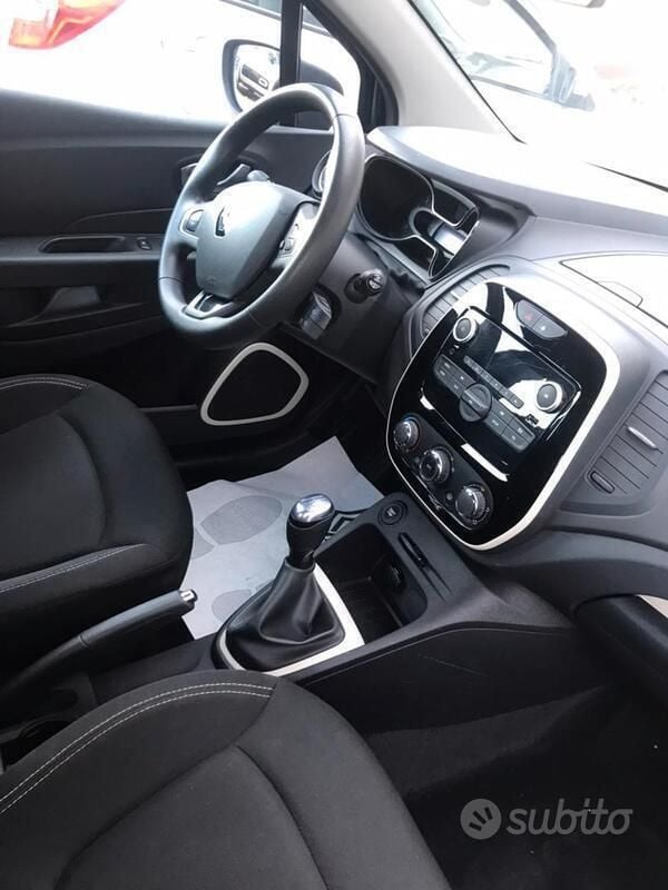 Gebraucht Renault Captur 95 PS (69 kW) 2019 Blau SUV