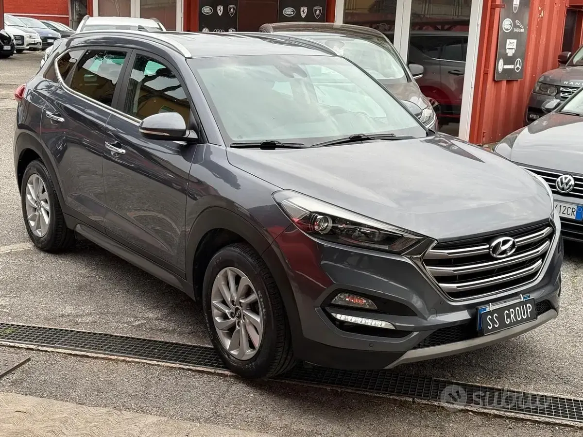 Usata Hyundai Tucson Edition 116 CV (85 kW) 2017 Grigio SUV