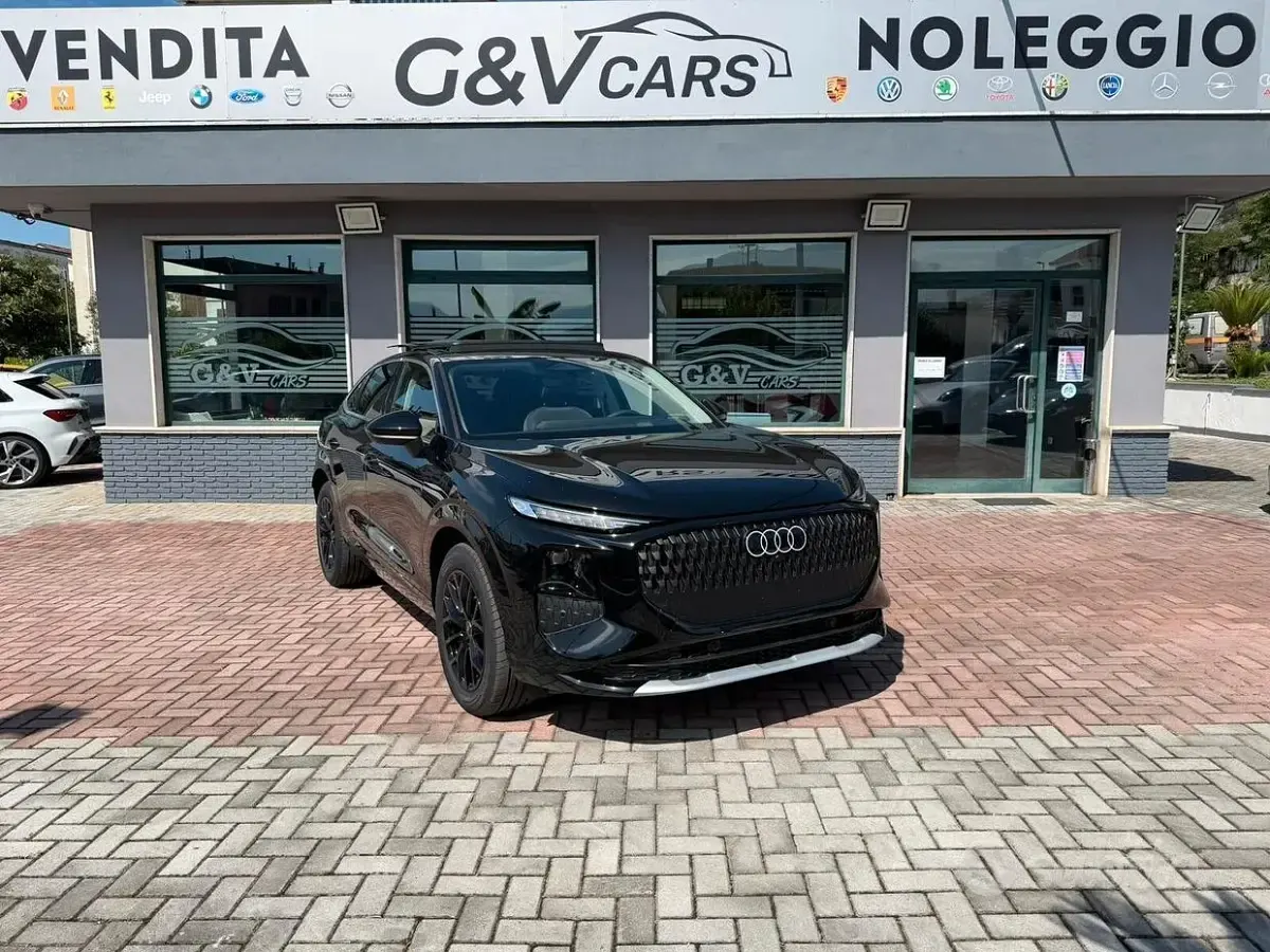 Nuova Audi Q3 Sportback Ambiente 150 CV (110 kW) 2026 Nero SUV