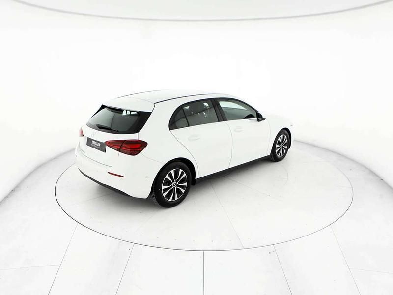 Usata Mercedes A180 Advanced 116 CV (85 kW) 2025 Bianco Berlina